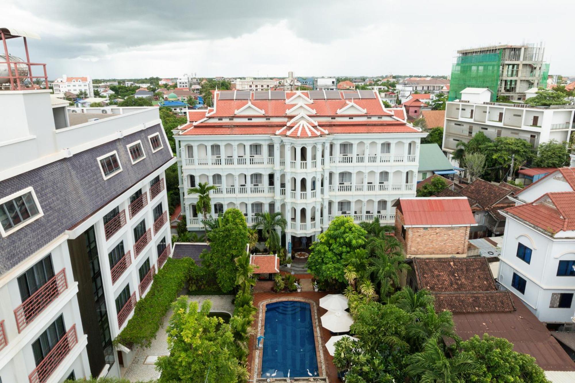 Tan Sokchea Boutique Hotel Siem Reap Bagian luar foto